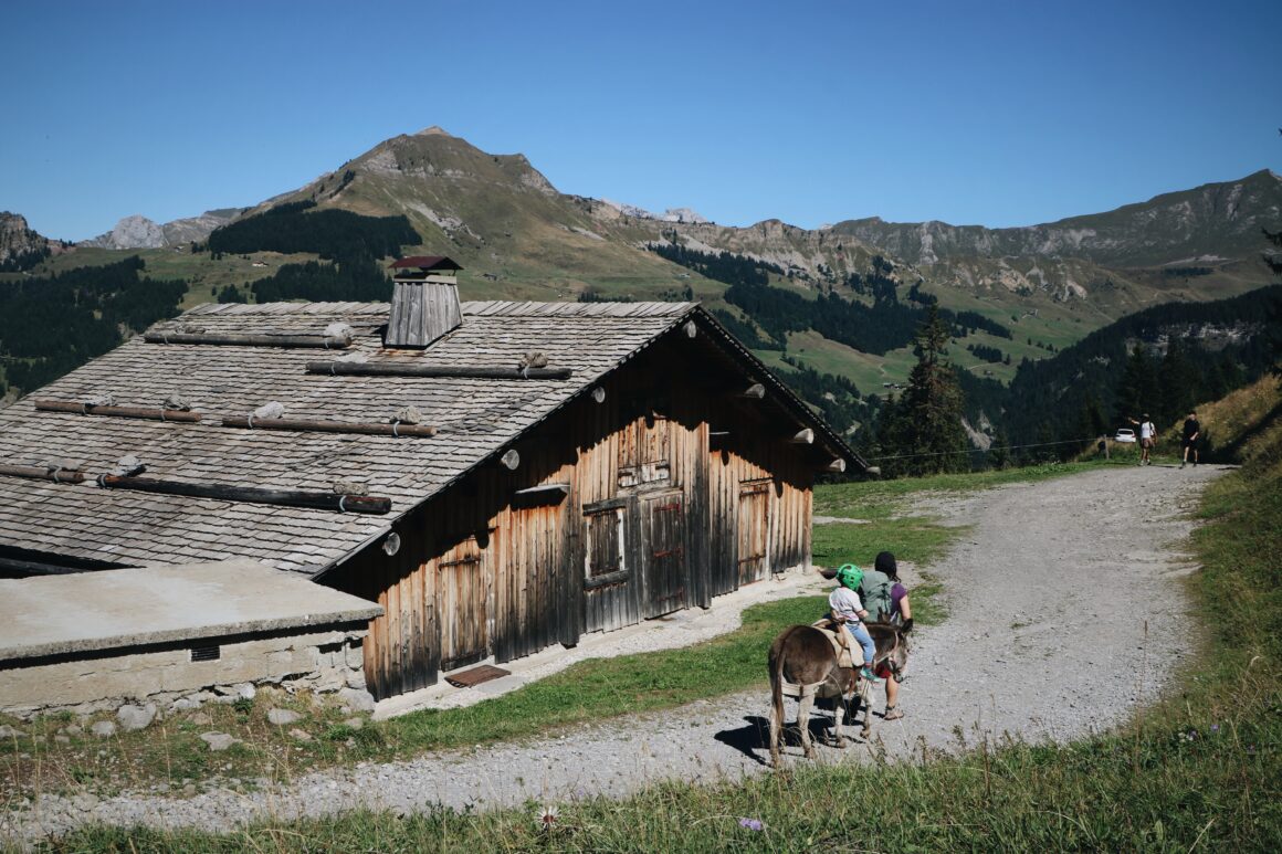Tour du lac des Confins à La CLusaz Balade Les Galopins