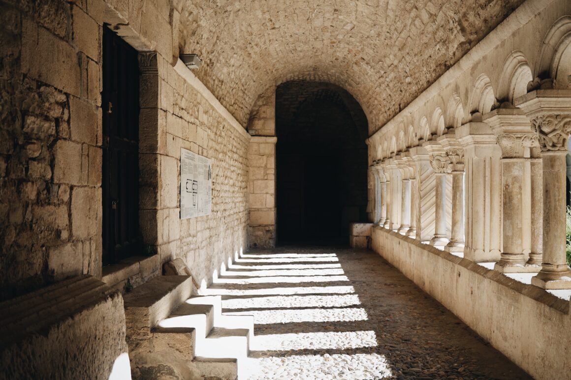 Visiter la cathédrale de Vaison-La-Romaine